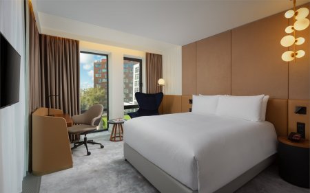 Superior room with a view to the courtyard - with a double bed
